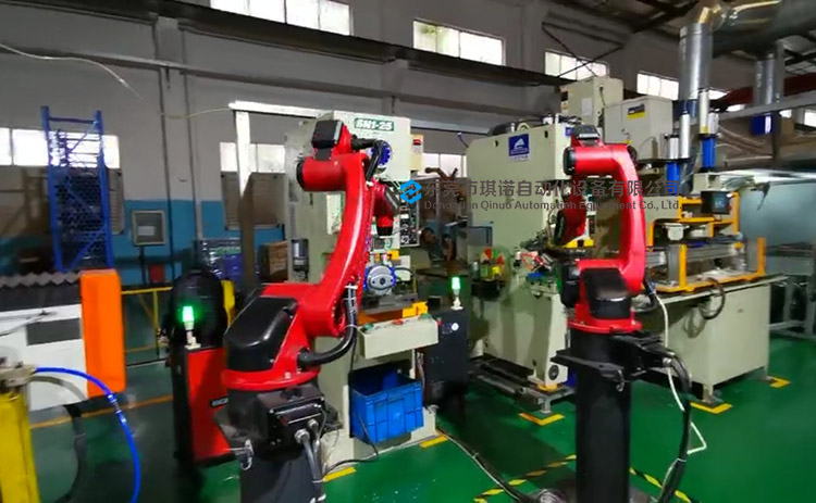 沖床機械手