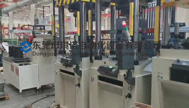 連續(xù)模沖壓機械手